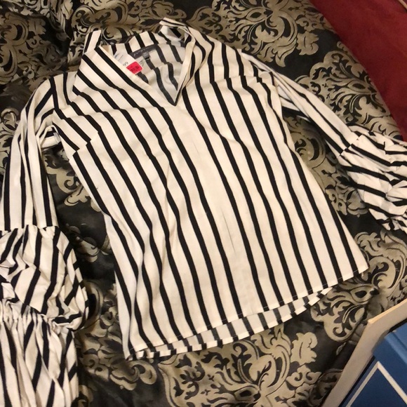 Top - Picture 1 of 2